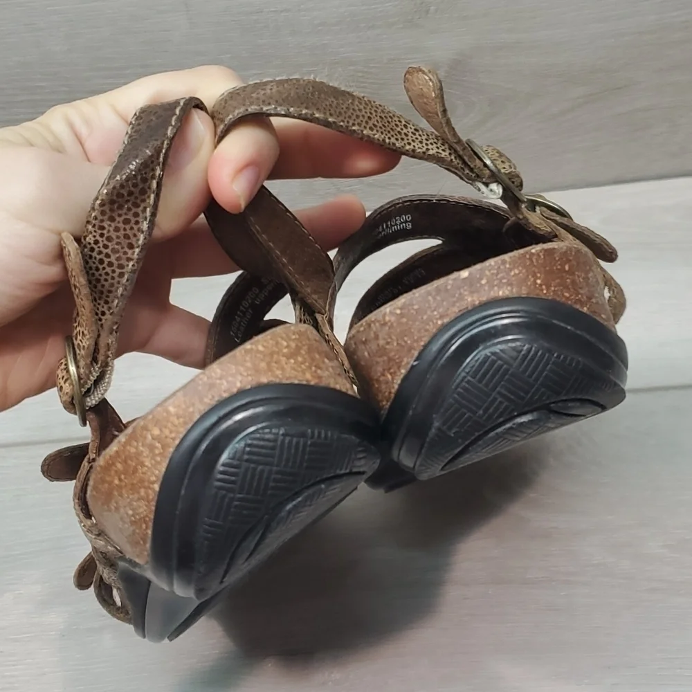 Dansko Women Comfort Leather Sandals shoes sz 38/7.5-8